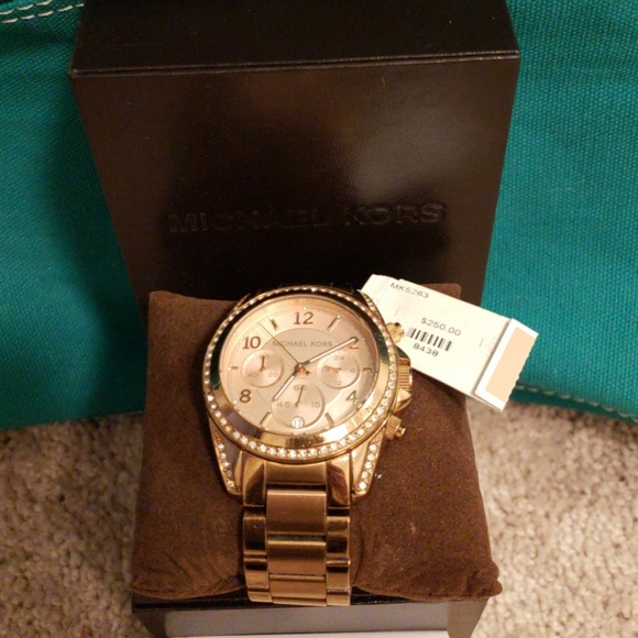 Michael Kors watch - Picture 3 of 4